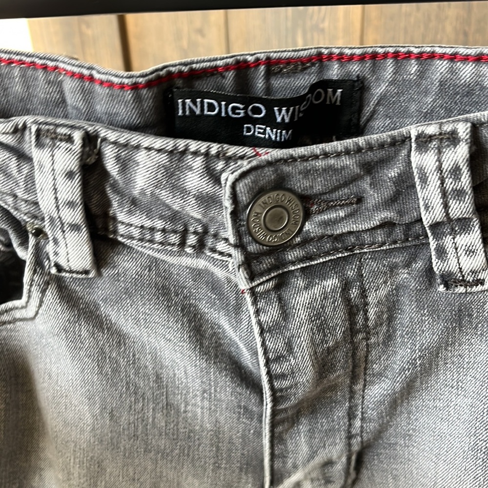 Indigo Wisdom gray washed slim straight leg jeans